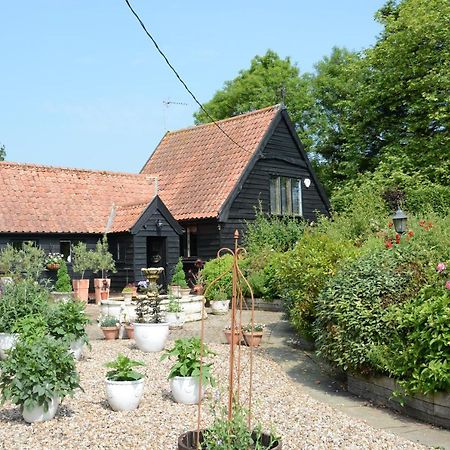 Wassicks Cottage, Haughley Exterior photo